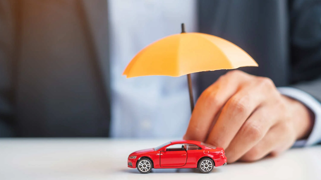 Is It Better To Pay Car Insurance Monthly Or Every 6 Months?